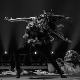 Sonia als Tänzerin im Theater